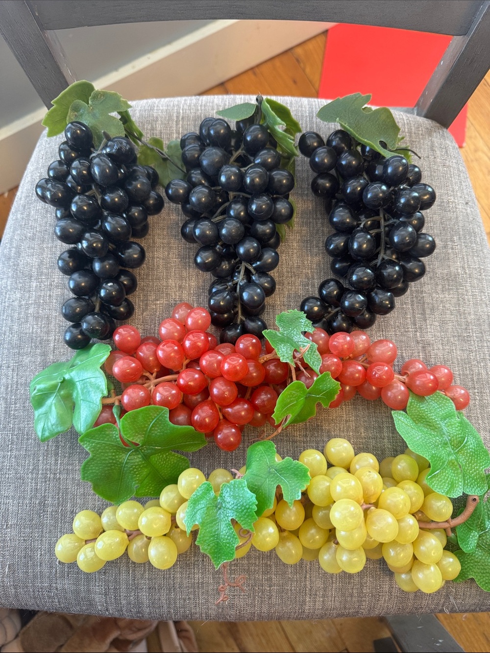 Faux Fake Grapes Red Black Green Display bowl fruit